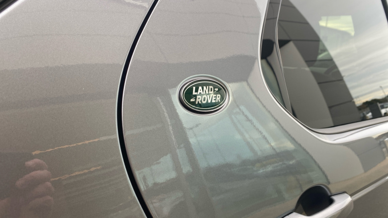 Land Rover Discovery 3.0 D350 Dynamic SE 5dr Auto Diesel Station Wagon